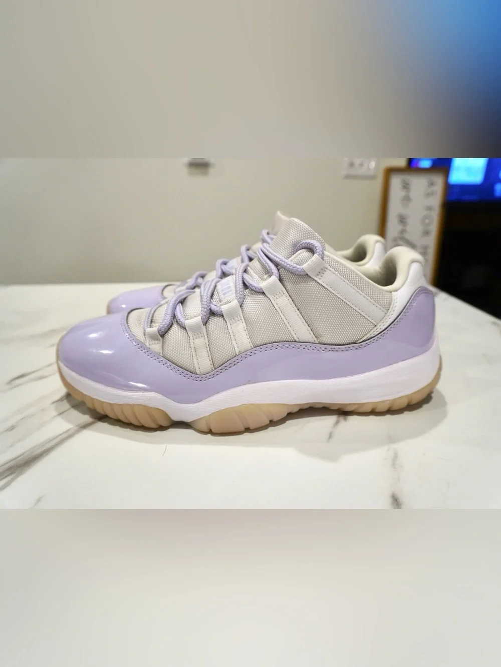 Air Jordan 11 Retro Low 'Pure Violet Mens 11.5